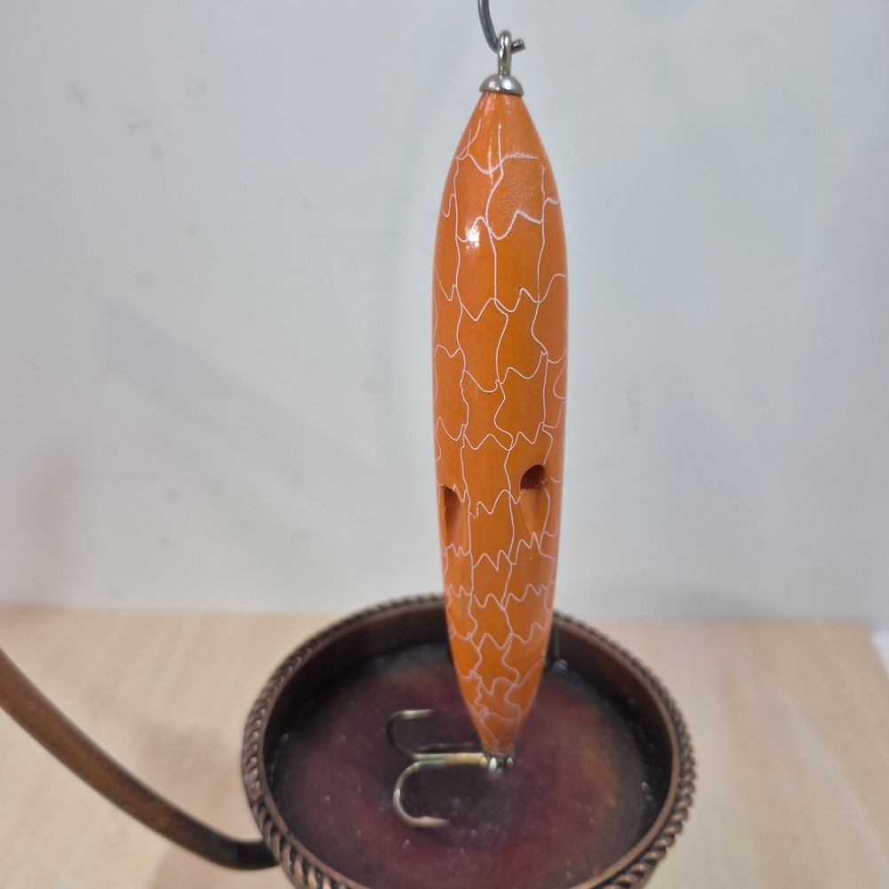 BASS Limited Edition Eureka Wiggler Fishing Lure Orange White 1914 Replica Box - Picture 4 of 8